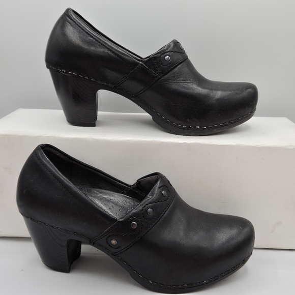 Dansko Shoes - Dansko Riki black leather 2.5" clog loafers size 38 US size 7.5 / 8